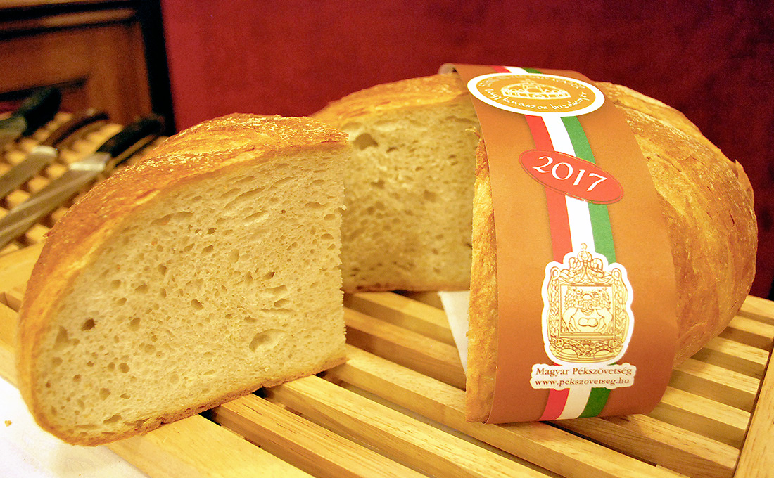 kenyér 01
